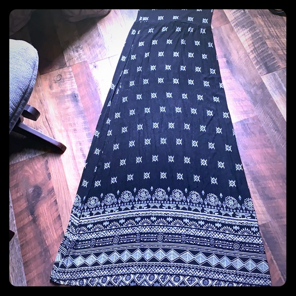 Black/White Maxi skirt